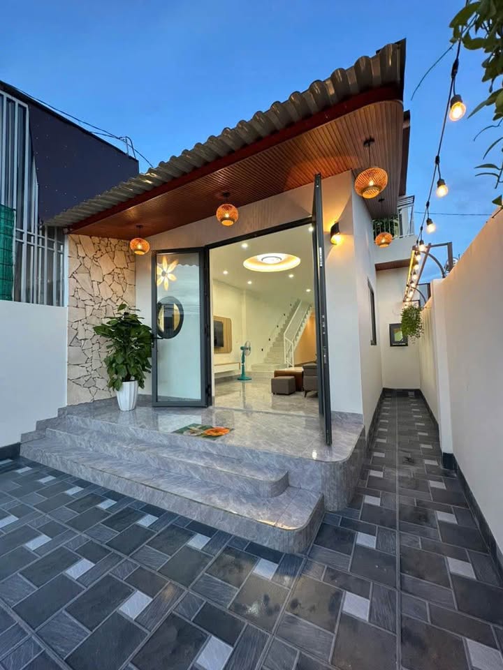 Nhà mê mới 100% Buôn Ma Thuột, chỉ 1,99 tỷ, xe tải vivu