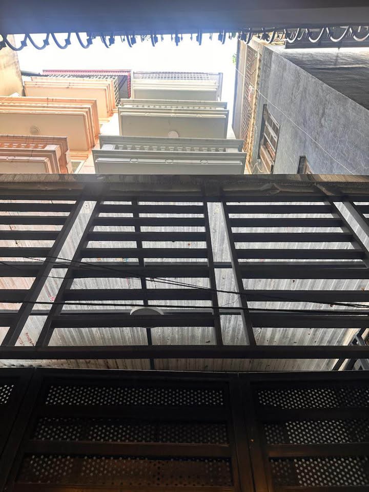 Nhà Thụy Khuê, Ba Đình 5 tầng, lô góc, full nội thất xịn sò, nhỉnh 10 tỷ