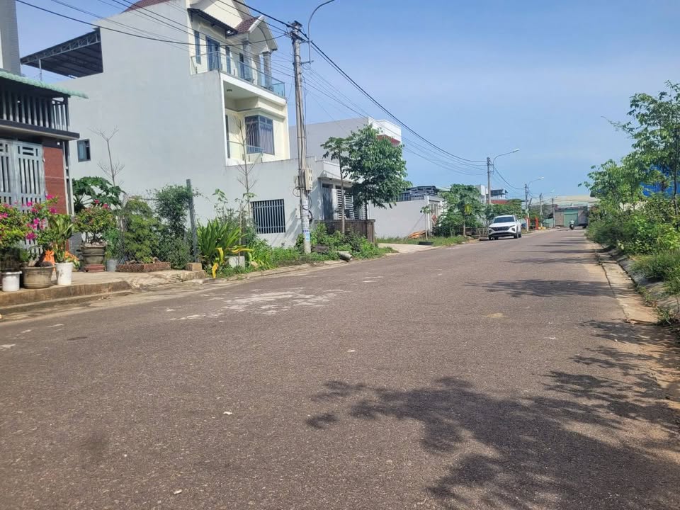 Bán đất tái định cư Quy Nhơn, 124.5m2, ngang 6m, gần chợ khu vực 7, sổ đỏ sẵn sàng