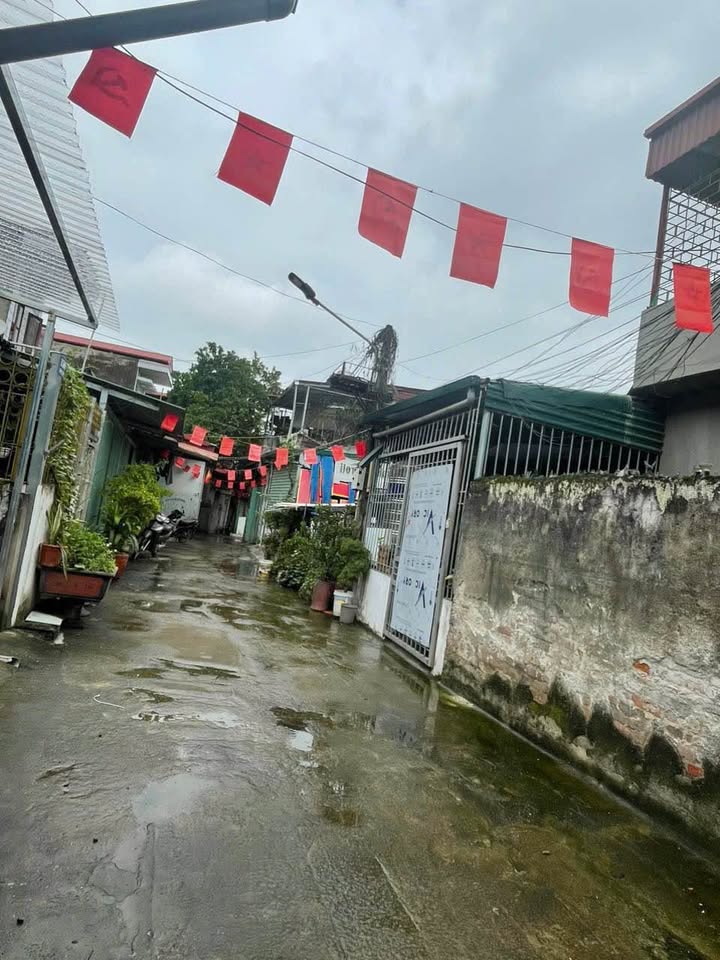 Bán nhà 2 mặt tiền đắc địa, kinh doanh sầm uất tại Hoàng Quốc Việt, Cam Đường, Lào Cai