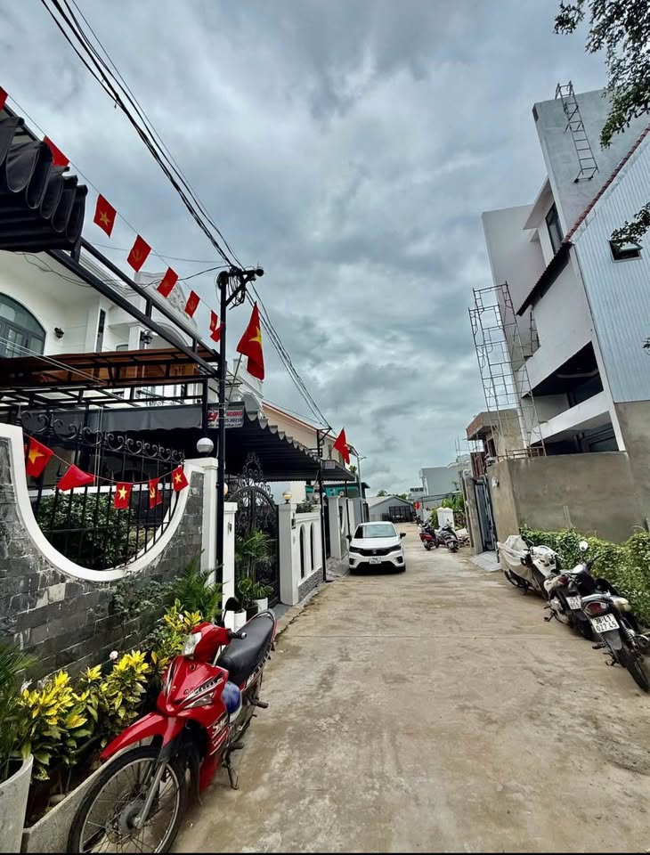 Đất xịn sò, ô tô vi vu, gần Villa 82 Huế