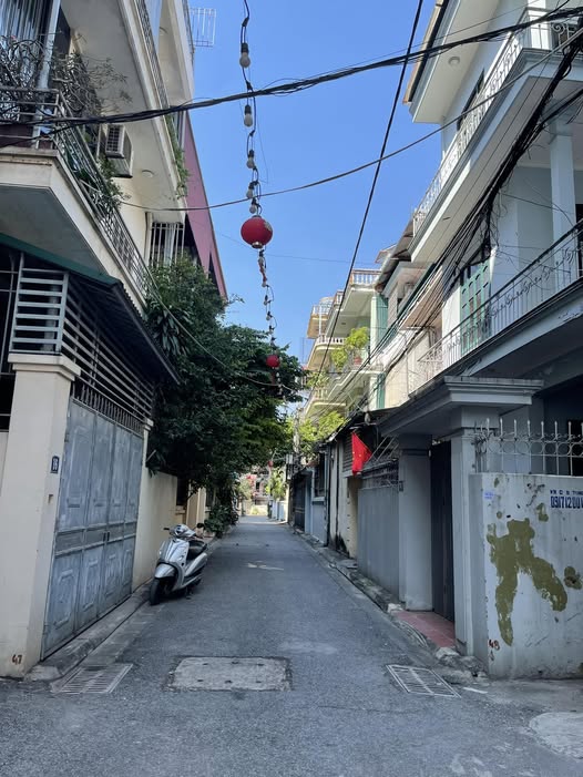 Bán đất tặng nhà căn góc 97,4m2 mặt tiền 7,2m tại Nguyễn Sơn, Long Biên