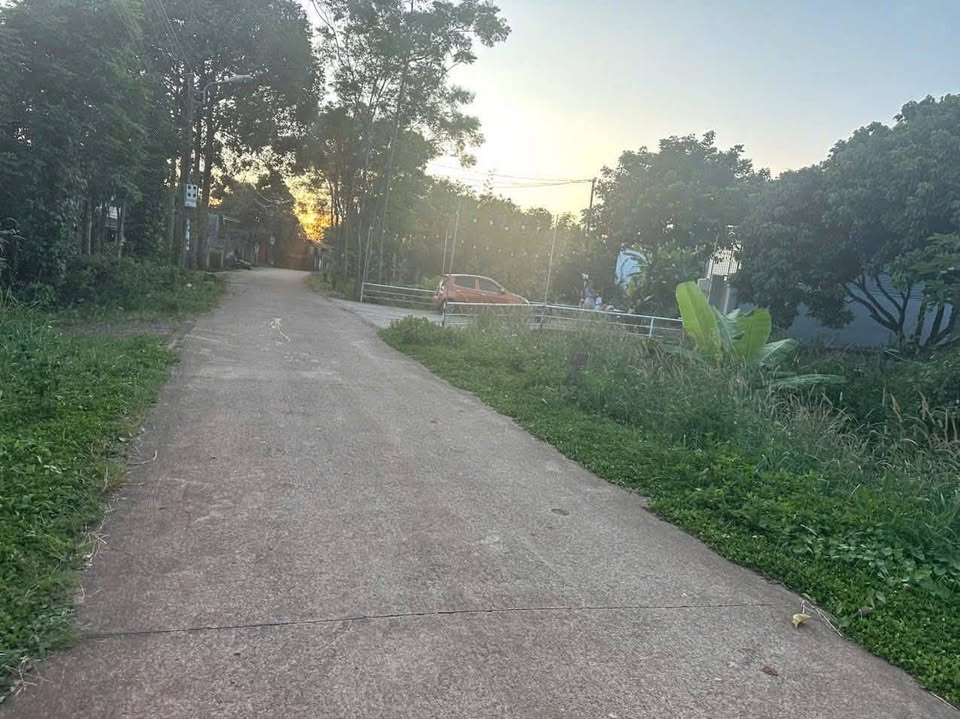 Mảnh đất "chân dài" 5x33.5m, full thổ cư, lý tưởng để dành hoặc xây nhà tại hẻm Y Wang