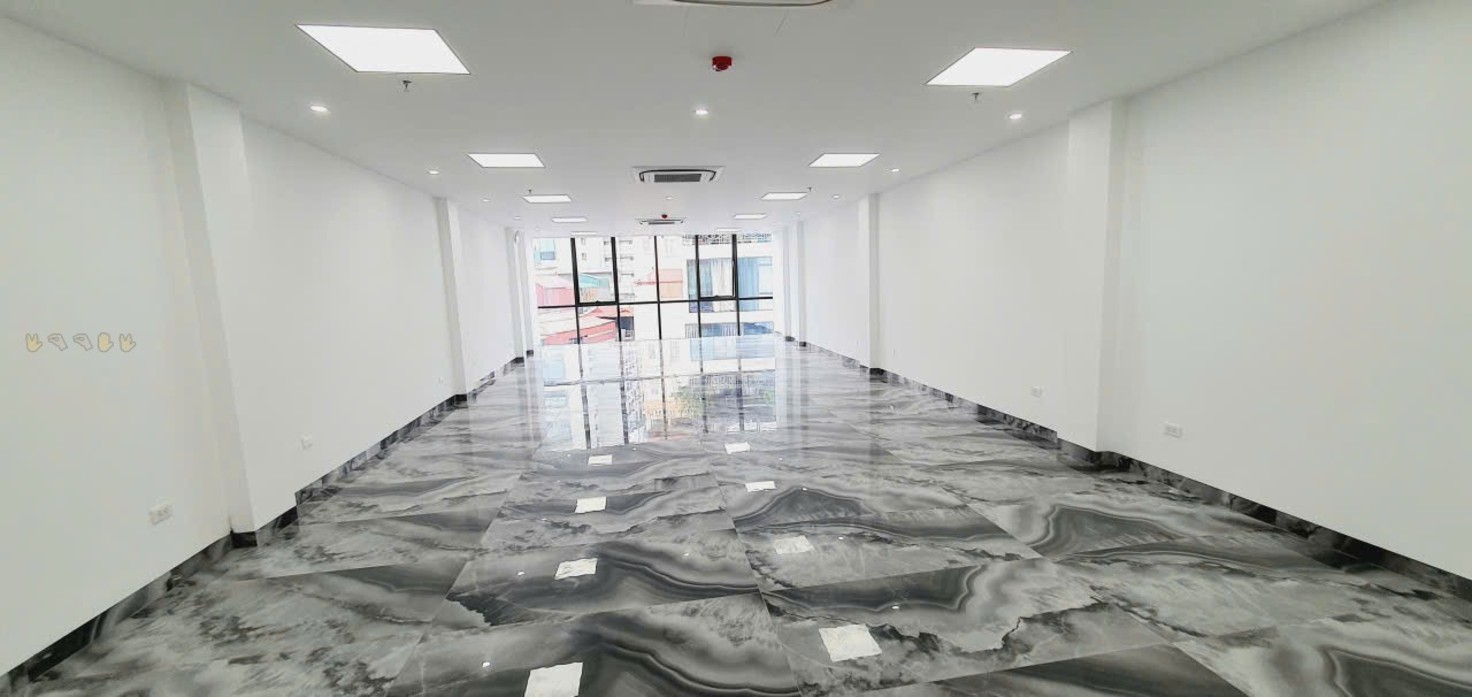 Siêu phẩm tòa nhà văn phòng hạng A ngay mặt phố Nguyễn Chí Thanh - Chùa Láng, kinh doanh tốt, giá 115 tỷ