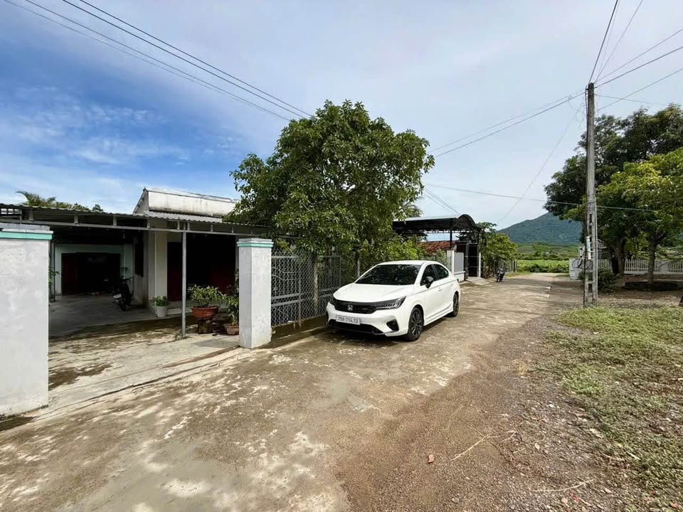 Siêu phẩm nhà vườn 529m2, ngang 11m, có 140m2 thổ cư, không lo ngập lụt, đang chờ chủ mới