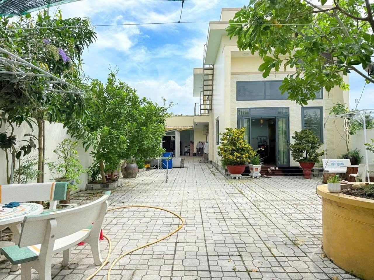 Nhà 1 trệt 1 lầu Bến Tre, ô tô 16 chỗ vào tận nhà, giá chỉ 4,7 tỷ