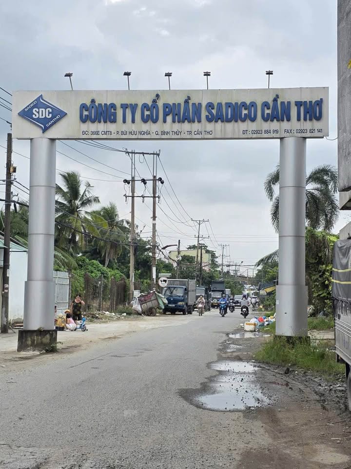 Bán nhà trệt lầu kiên cố tại hẻm 366, thuộc phường Bình Thủy, Cần Thơ