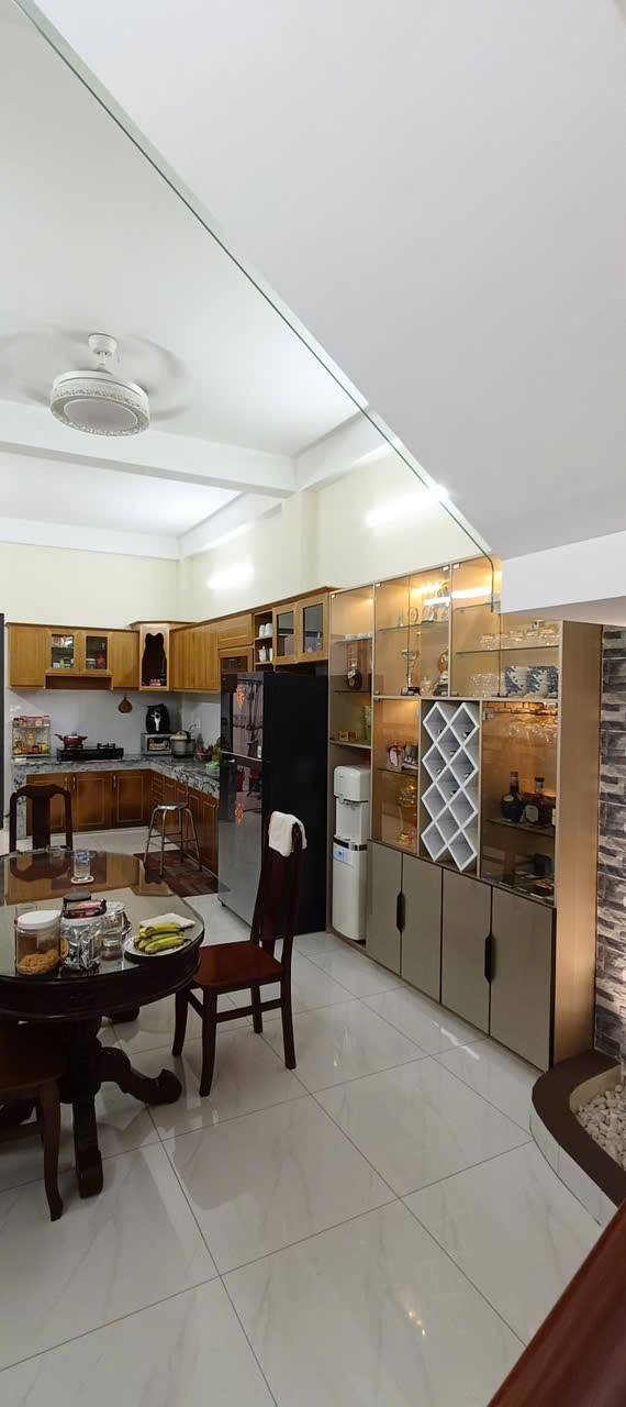 Chính chủ "trang bìa" năm 2004, chưa qua bất kỳ giao dịch mua bán nào, nay cần bán gấp để chuyển về nhà vườn