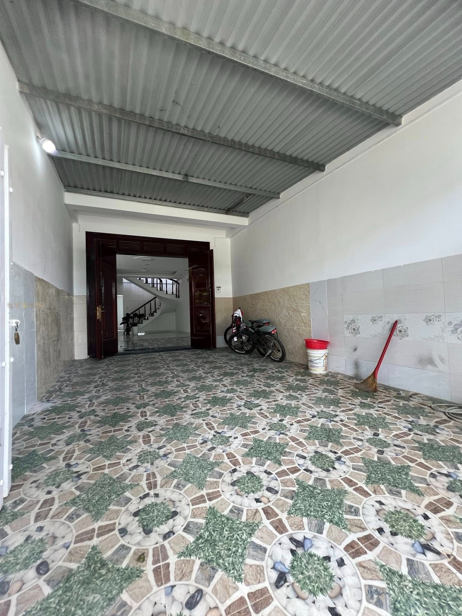 Bán nhà 3.55 tỷ, 100m² xây dựng, 3 phòng ngủ, 2wc, đường Hồ Xuân Hương, Đà Lạt