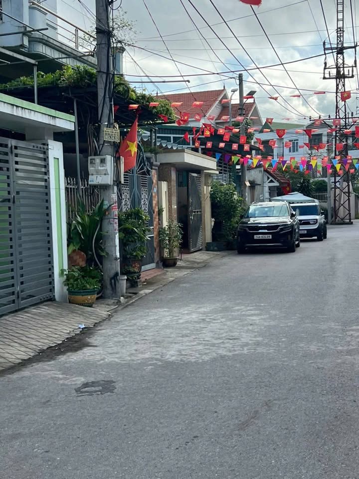 Bán gấp nhà 2 tầng trung tâm Cẩm Phả, chỉ hơn 1 tỷ