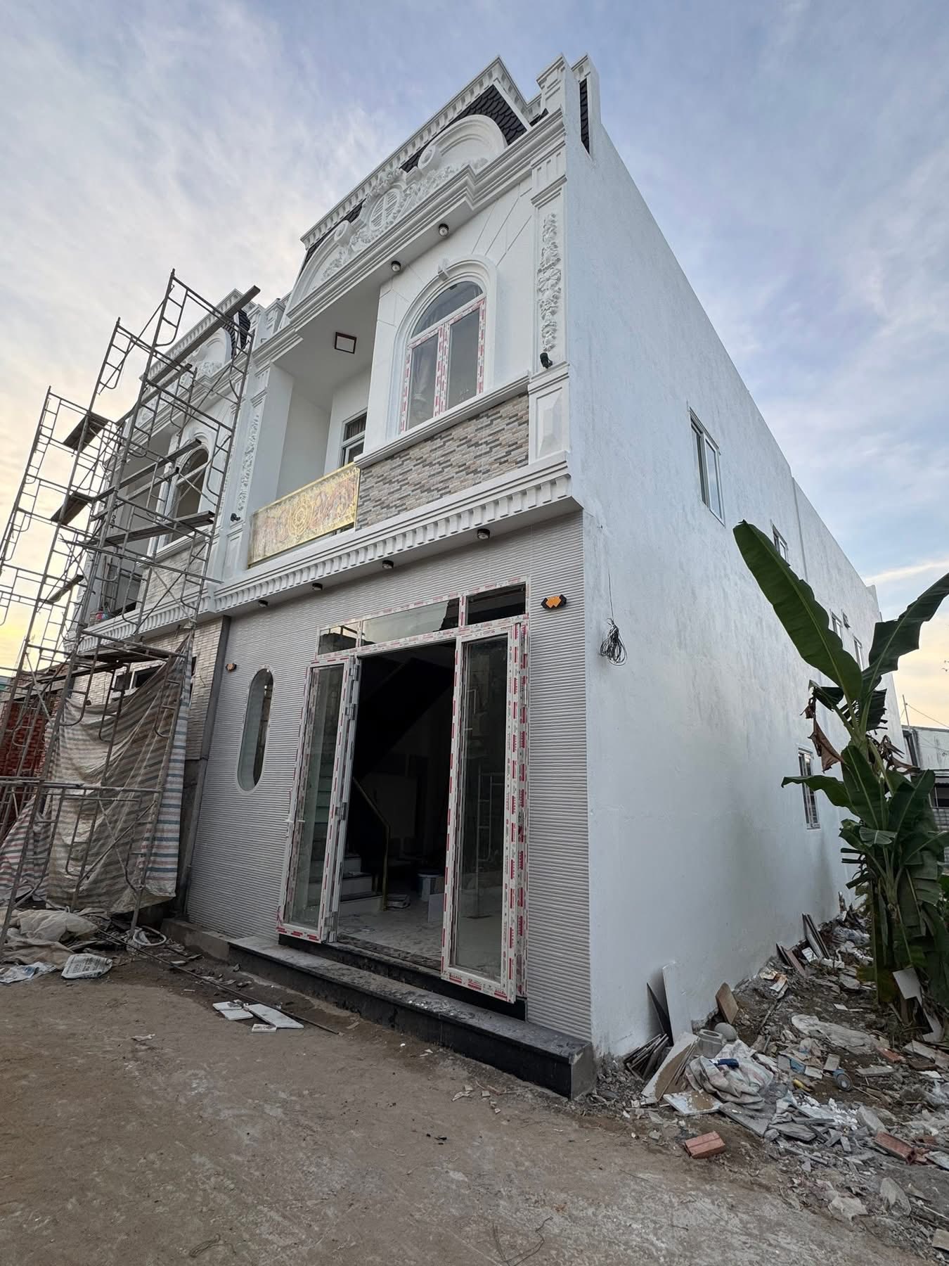 Nhà 1 trệt 1 lầu, hẻm ô tô đậu cửa, gần đại học Y Dược Cần Thơ, giá tốt