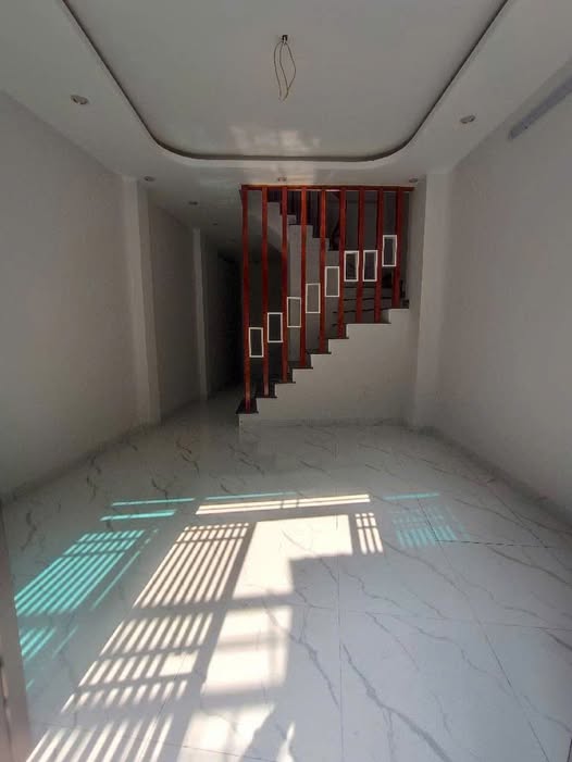 Nhà xinh xắn, ô tô ghé chơi, tiện ích đầy đủ, sẵn sàng đón chủ mới