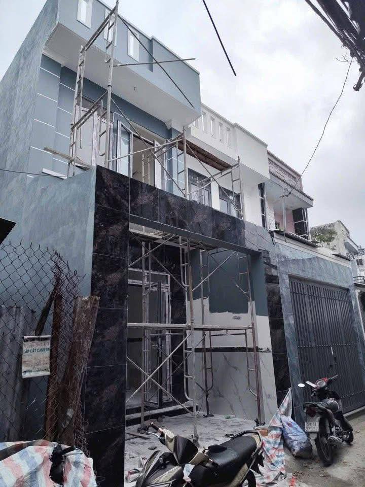 Nhà đẹp 4m x 18m, 3 phòng ngủ, sát Gò Vấp, phường Tân Chánh Hiệp, Quận 12, giá 4,28 tỷ