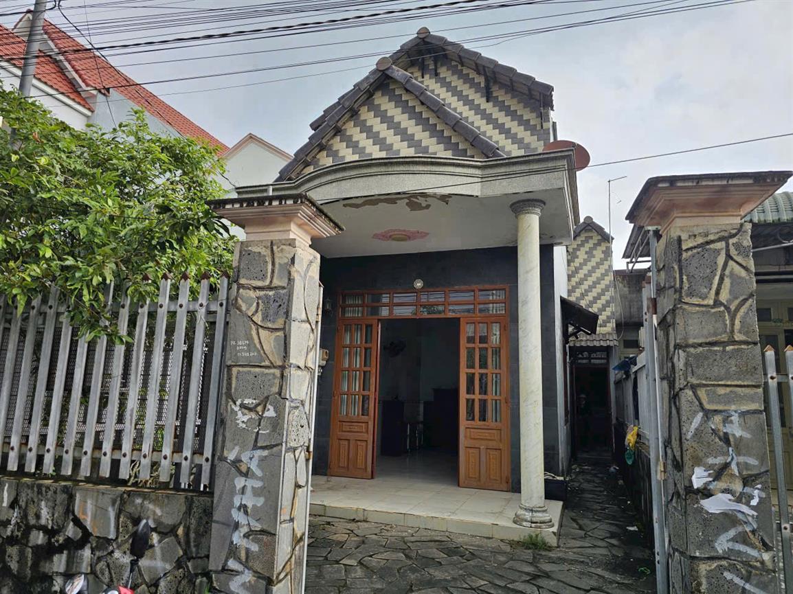 Nhà 3 ngủ 2 mặt tiền, 5.2x40m, chỉ 1,7 tỷ, Sông Trầu, Đồng Nai - Ngộp bank