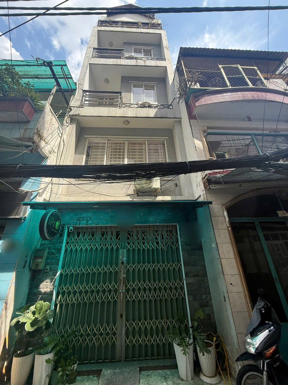 Nhà hẻm xe hơi thông thoáng tại đường Ngô Quyền, phường 14, Quận 10