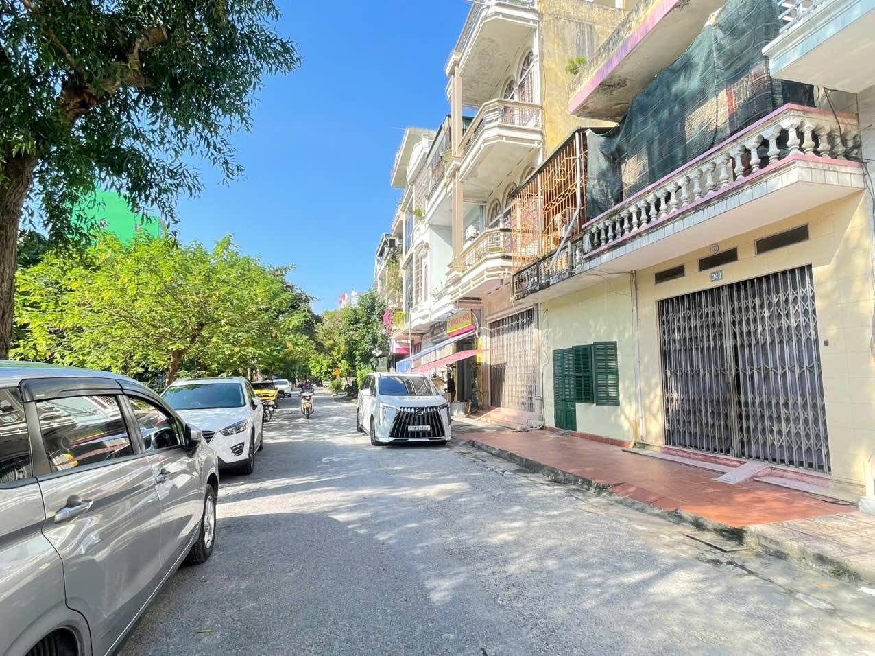 Siêu phẩm đất nền kèm nhà mặt tiền đường Lê Thành Tông, Phường Bồ Xuyên