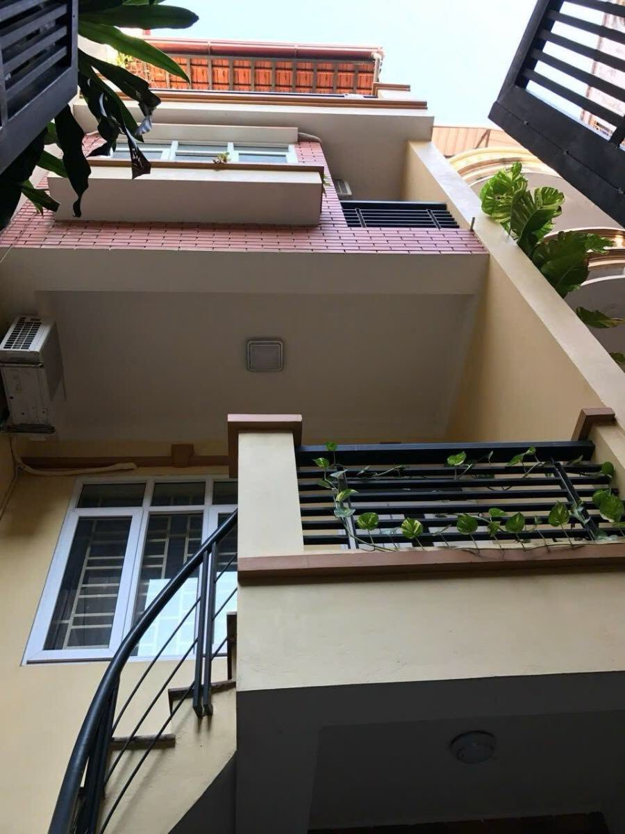 Siêu phẩm nhà Giáp Bát, 88m2, 4 tầng, ngõ ba gác tránh, chỉ 13.9 tỷ