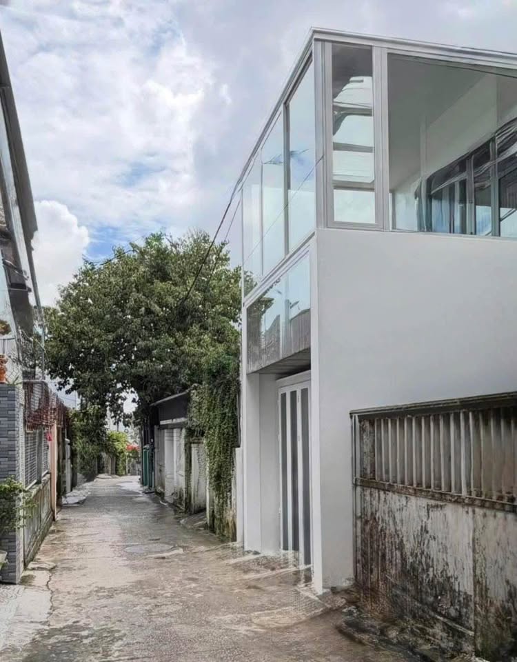 Biệt thự 2 tầng, kiệt ô tô thông thoáng, trung tâm Huế, giá hấp dẫn