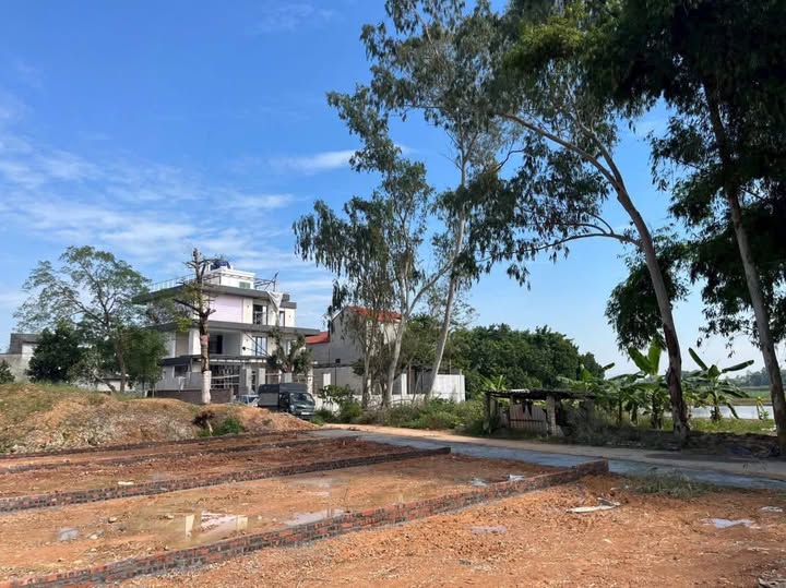 Bán đất tại Sông Lô, Vĩnh Phúc, 126m2 full thổ cư, mặt tiền 5.5m