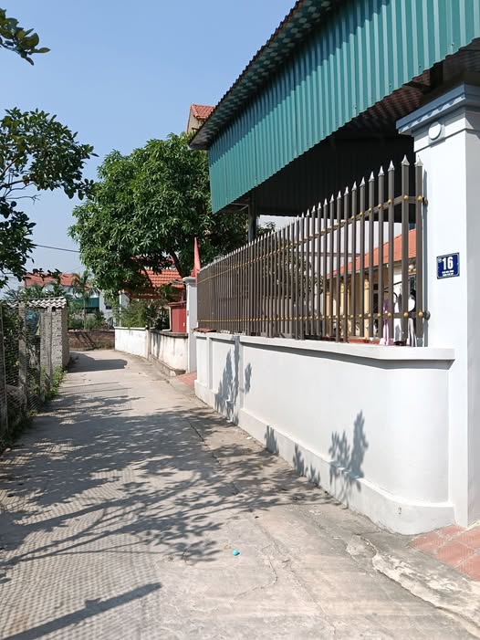 Mảnh đất vuông vắn 40.3m² tại Thường Tín, ô tô đỗ cửa, giá chỉ 2.32 tỷ