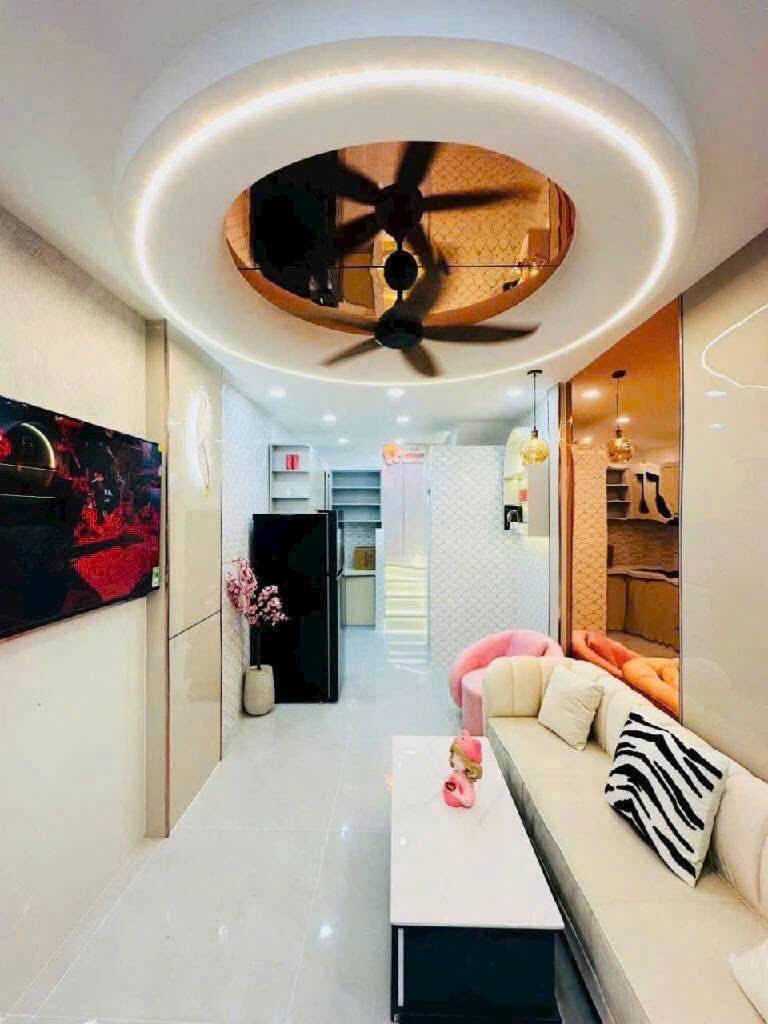 Cho thuê nhà nguyên căn hẻm xe ba gác Nguyễn Văn Công, Gò Vấp, 3 phòng ngủ