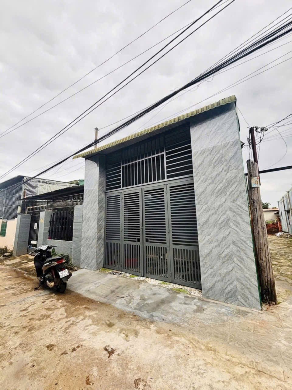 Góc 3 mặt tiền full thổ cư siêu xinh, giá hời