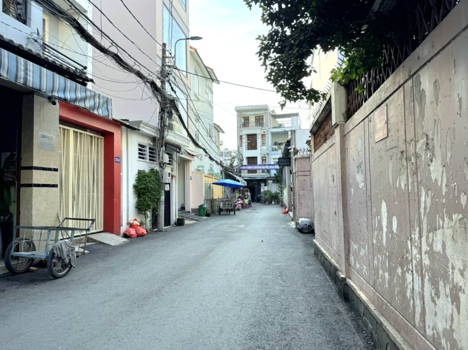 Nhà 4 tầng Lê Văn Thọ, Gò Vấp, 4x16m, 4 phòng ngủ, hẻm xe hơi, 6.65 tỷ