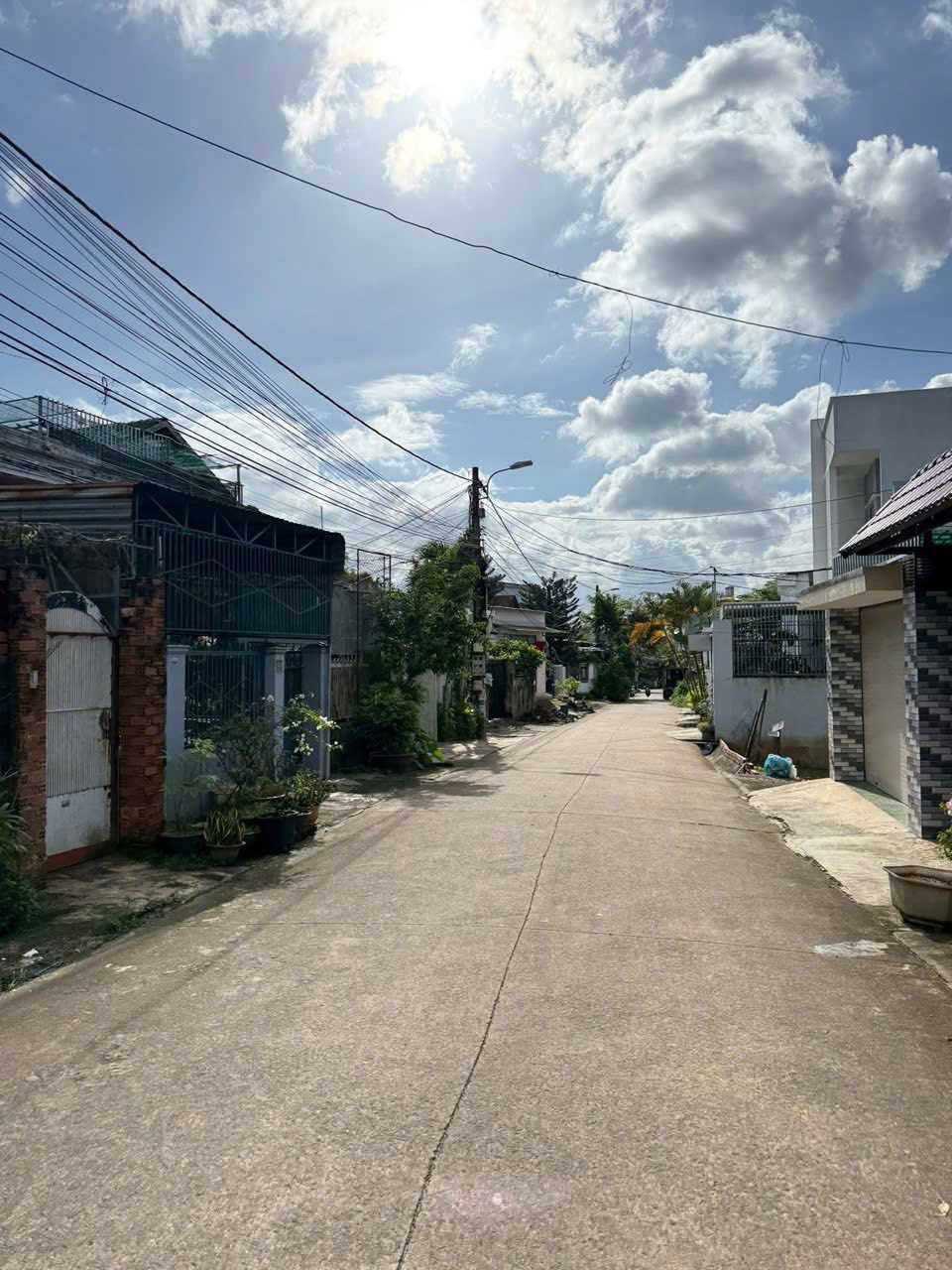 Song kiếm hợp bích 2 lô đất full thổ cư, đường ô tô, giá hời