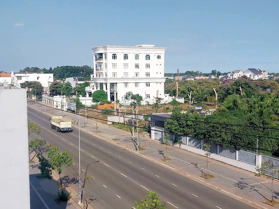 Bán đất 2 mặt tiền trục chính đường Võ Văn Kiệt, phường Tam Long, thành phố Bà Rịa