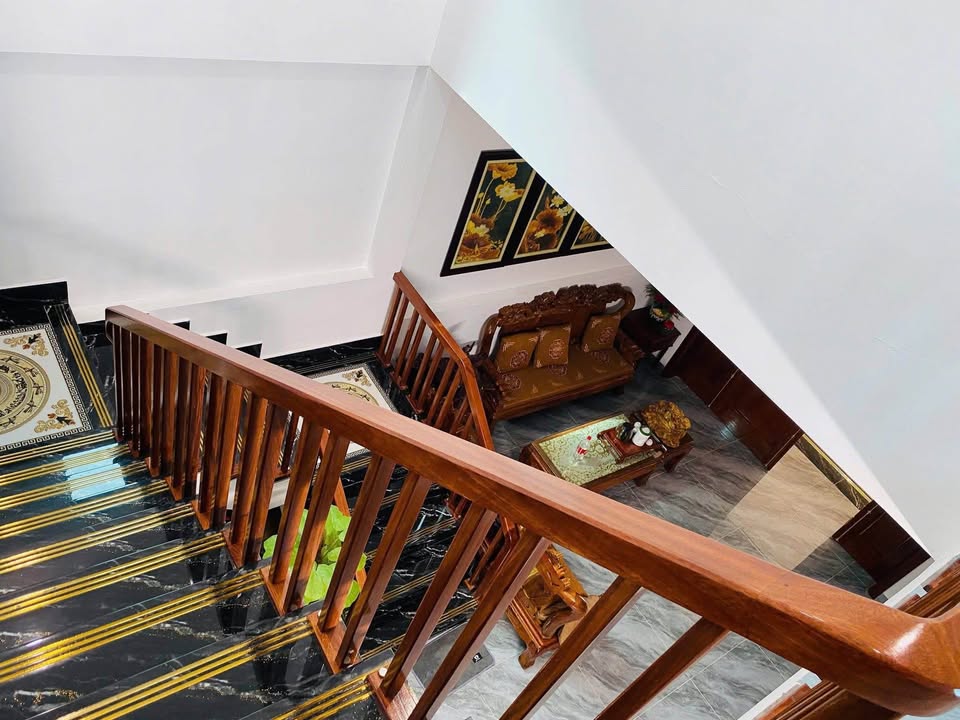 Bán nhà An Tường, Tuyên Quang, gần ủy ban phường và trường tiểu học, hướng Nam, giá nhỉnh 2 tỷ