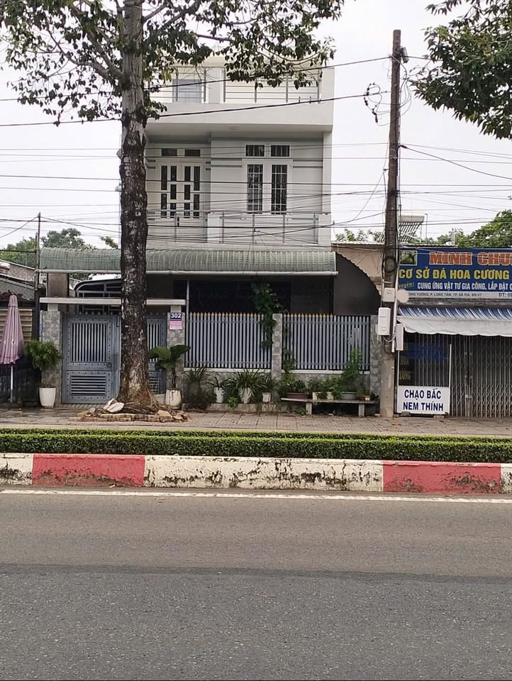 Siêu phẩm nhà mặt tiền Hùng Vương, Phường Long Tâm, Thành phố Bà Rịa, Tỉnh Bà Rịa - Vũng Tàu đây ạ