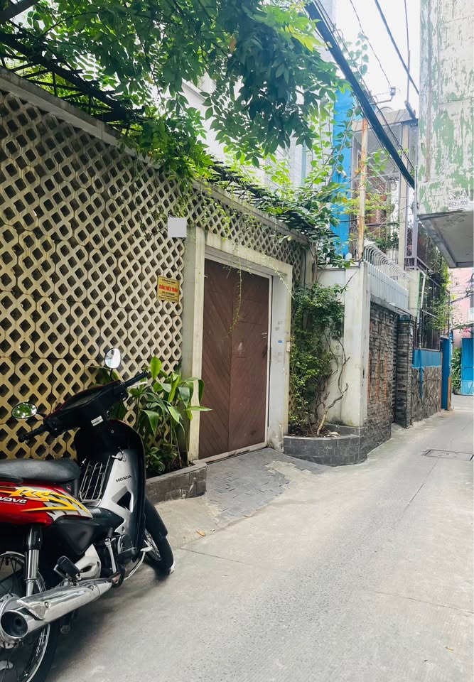 Nhà 3 tầng đẹp lung linh, hẻm ba gác ở Phú Nhuận, giá nhỉnh 12 tỷ