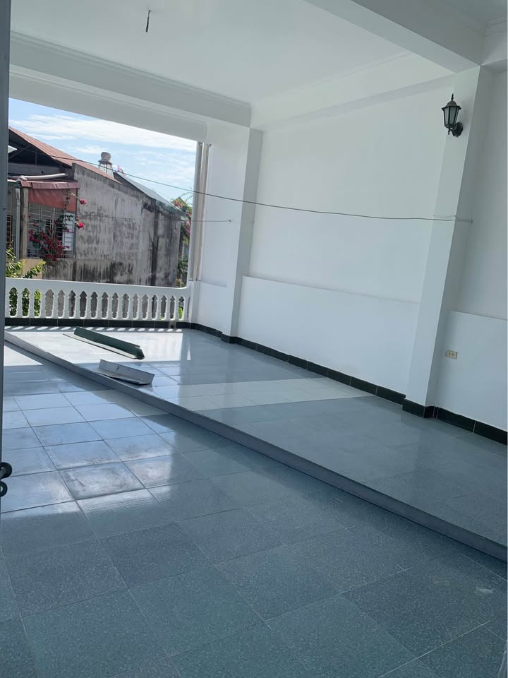 Bán nhà 3 tầng mặt tiền 5m, Phan Thiết, kinh doanh tốt