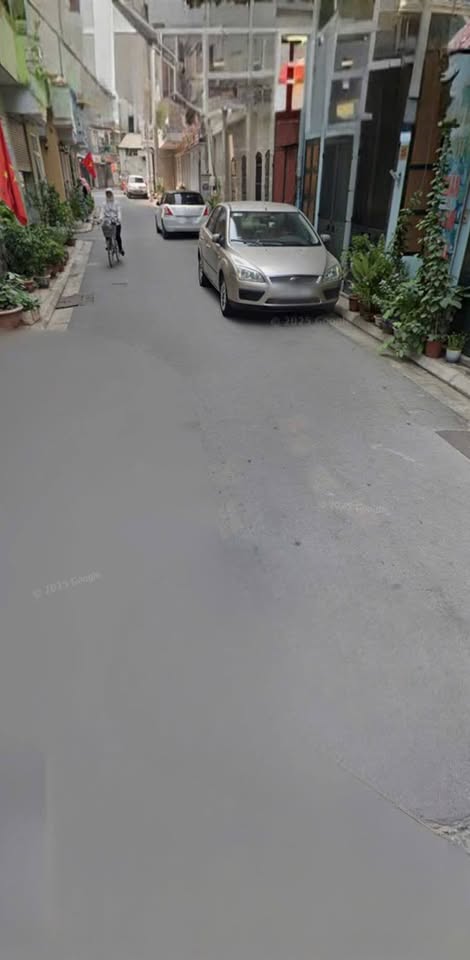 Cho thuê nhà 4 tầng Nguyễn Văn Cừ, Long Biên, 100m², 2 mặt tiền ô tô tránh