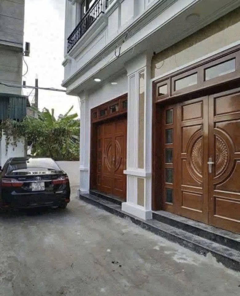 Siêu phẩm Thạch Bàn lô góc 5 tầng, ô tô đỗ cửa, 40m2 chỉ nhỉnh 4 tỷ