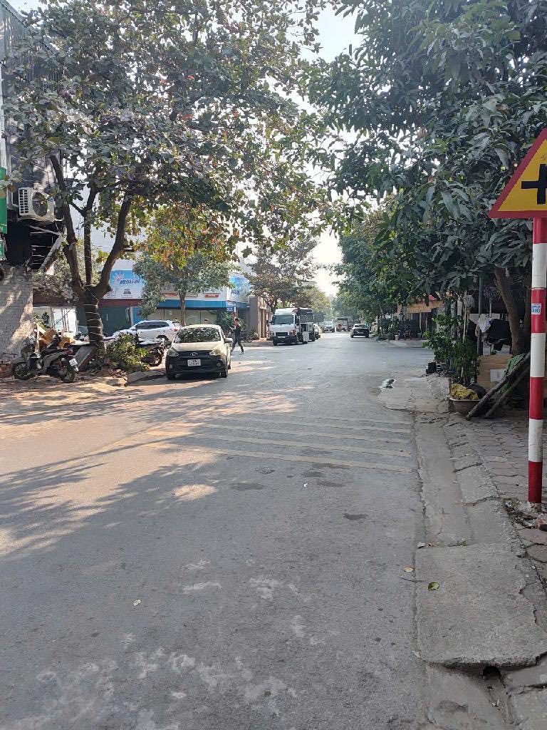 Nhà Đống Đa - Vỉa hè 5m, kinh doanh đỉnh, dòng tiền 136m2 - Giá ib