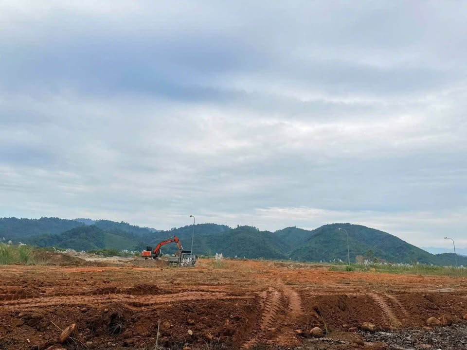 Đất đấu giá Võ Nguyên Giáp, Lào Cai, vuông vắn, hướng Tây Nam, giá tốt