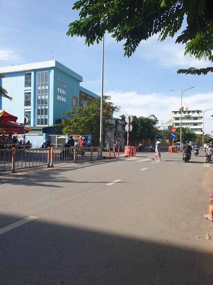 Nhà 3 tầng Chánh Hưng, Quận 8, sát trường học