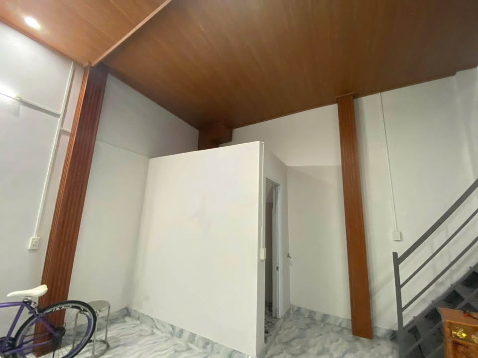 Cho thuê nhà 2 tầng kinh doanh, mặt tiền đường Dương Văn An, Huế