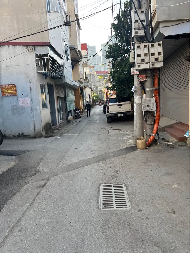 Bán nhà dân xây 67m² tại Tây Mỗ, ô tô tránh, sổ vuông đẹp