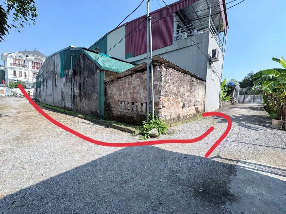 Đất vàng Kim Bảng, mặt tiền 4,2m nở hậu, ô tô tới tận nơi