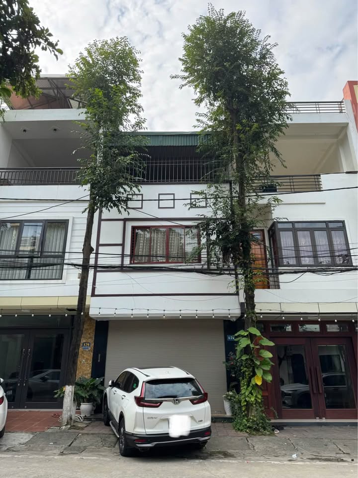 Bán nhà 2 tầng mặt đường Hoàng Trường Minh, Lào Cai, phù hợp kinh doanh đa ngành, giá 4,1 tỷ