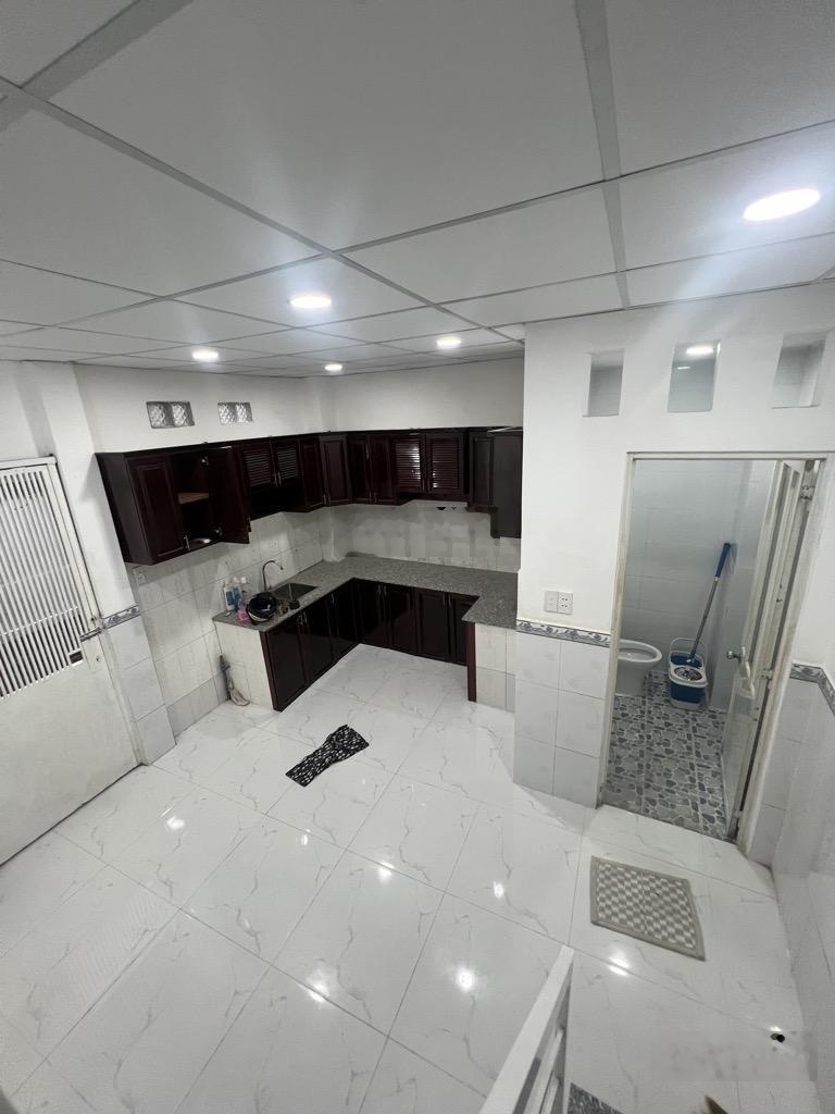 Bán nhà xe hơi vào nhà Điện Biên Phủ - ngay Hàng Xanh Bình Thạnh gần Landmark 81 giá chỉ 4,98 Tỷ!