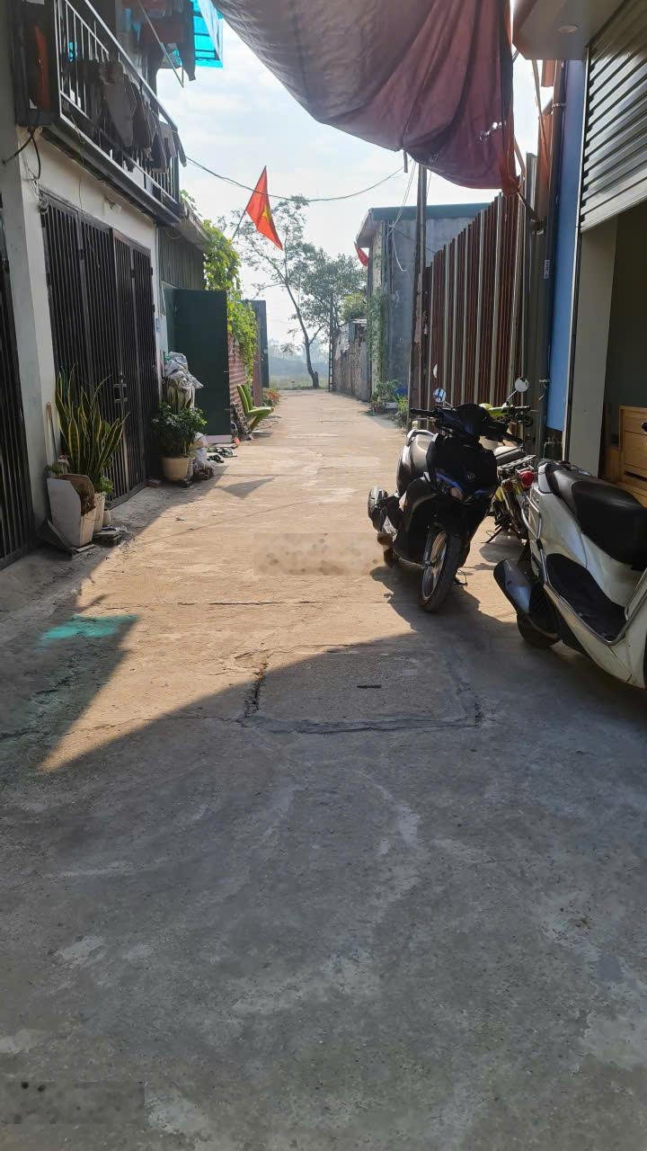 Bán đất đôi 1 Tả Thanh Oai xã Đại Thanh Hà Nội diện tích 88.6 m2 mặt tiền 8.6 m, giá 2 tỷ