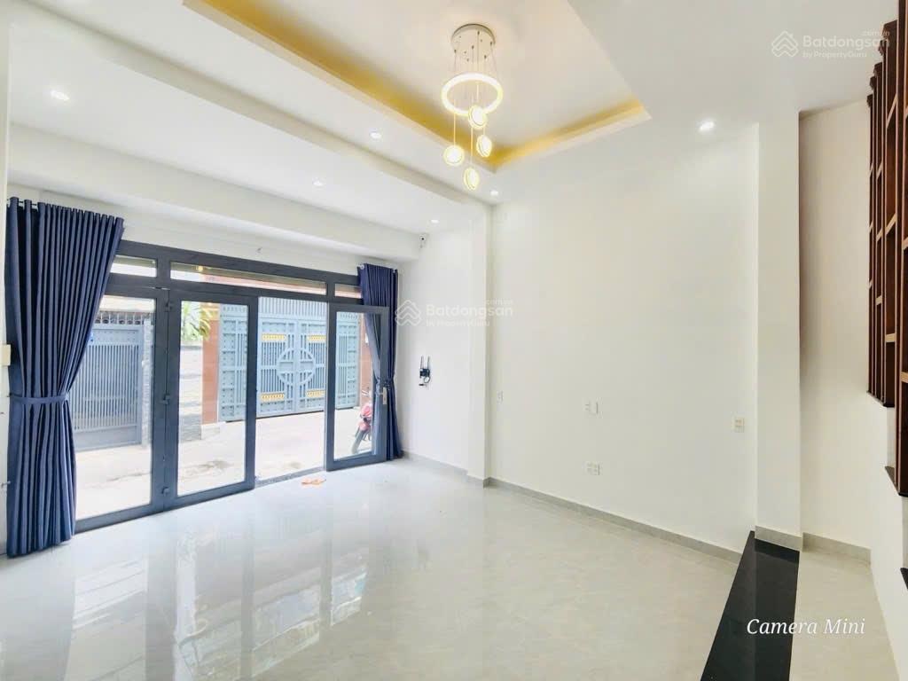 Nhỉnh 5 tỷ nhà mới 4 tầng 4.5x10 (45m2), 3pn, hẻm oto phan huy ích