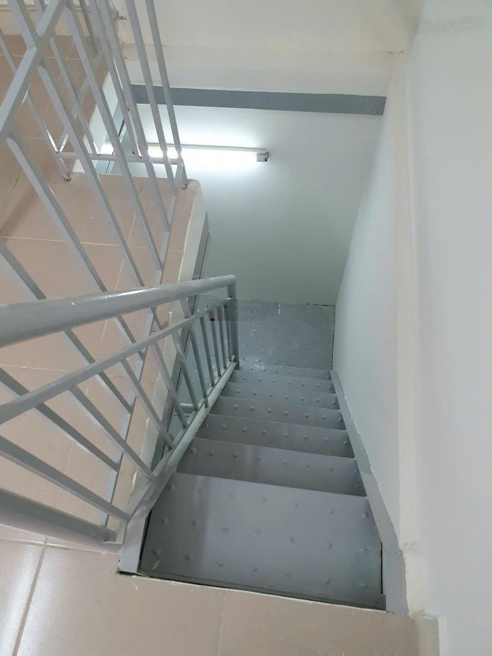 Hàng siêu hiếm nhà 3 tầng nguyễn duy p3 bình thạnh chỉ hơn 1 tỷ