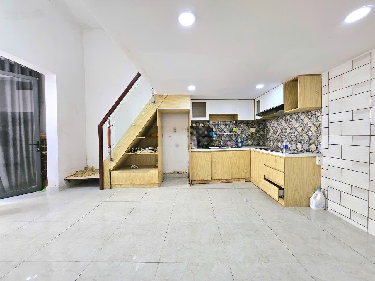 Nhà đẹp hxh quay đầu - lô góc thoáng - phan văn trị, p11, bình thạnh - giá chỉ 5.85 tỉ