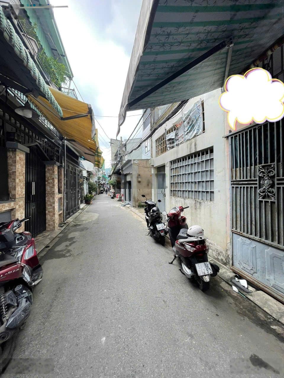 Bán nhà đất 4x16m (nhà 2T) - 4.8 tỷ nhà hẻm 1/ ô tô đang cho thuê, chợ Nguyễn Sỹ Sách