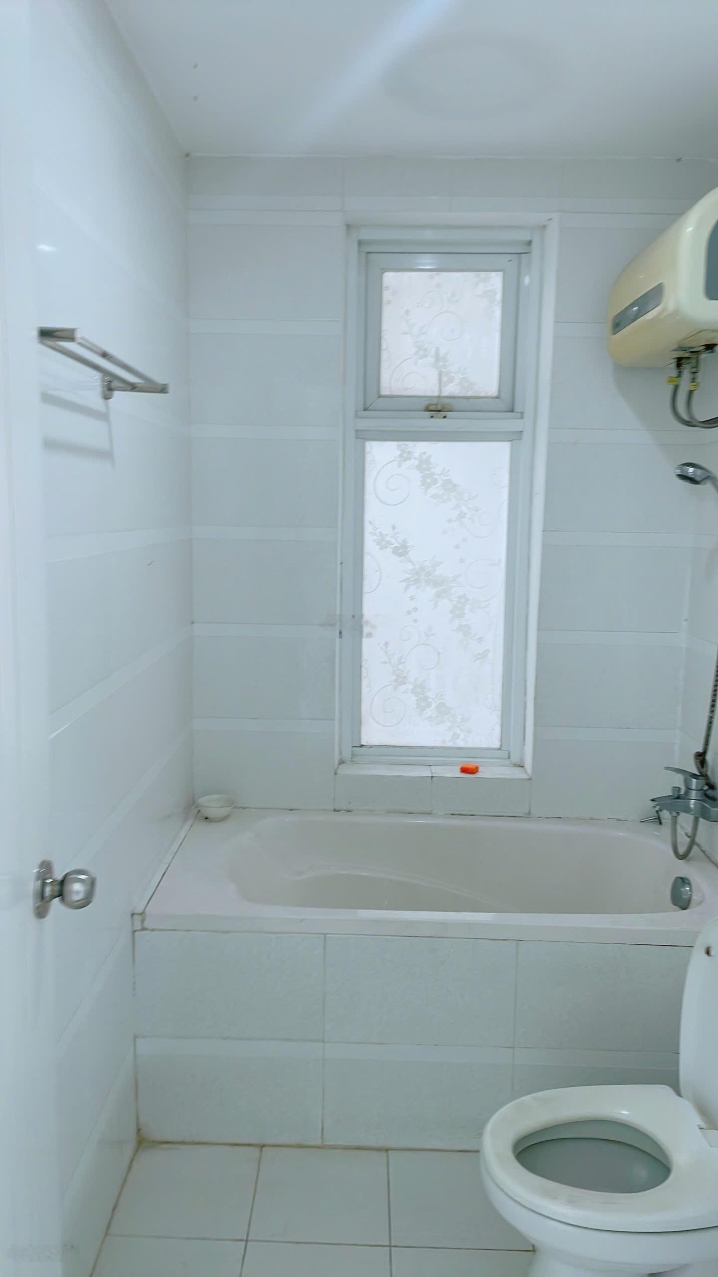 Cho thuê căn hộ cao cấp Terra Rosa KDC 13E Intresco phong phú giá rẻ