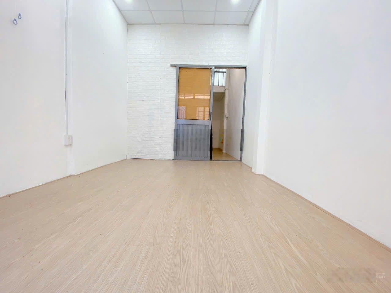 Bán gấp trong tuần để xuất cảnh - Bán nhà Bến Chương Dương 27m² - 3 tầng - 6.1 tỷ - siêu rẻ